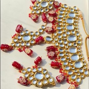 Mini bridal kundan set